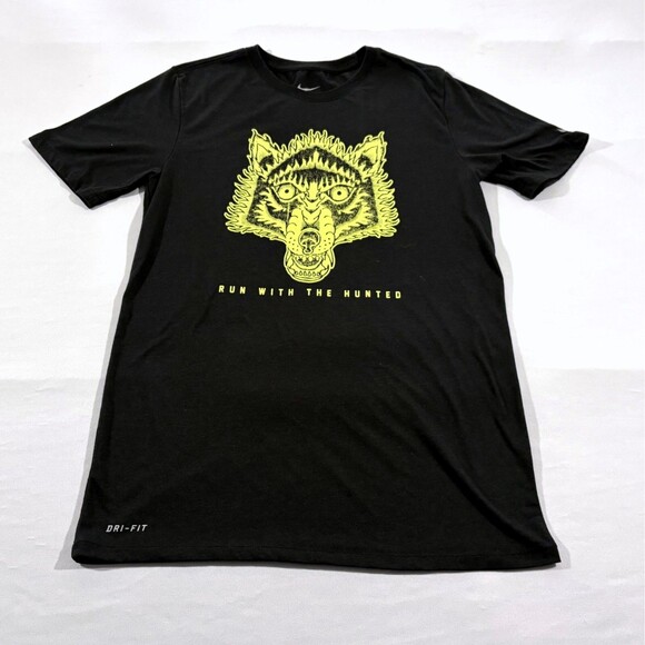Nike Run With The Hunted Flaming Wolf M Dri-Fit T-Shirt Mens Atheltic Cut Sz S - Picture 1 of 13
